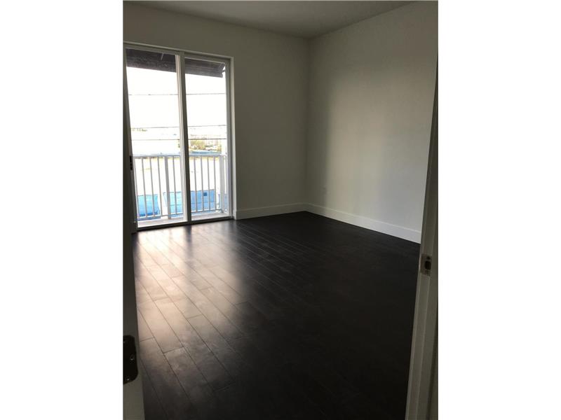 420 Northeast 35th Ct, Oakland Park, FL 33334