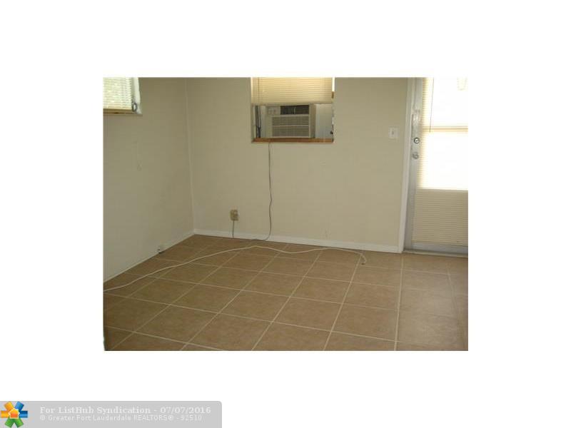 3230 NE 15th Ave 8, Oakland Park, FL 33334