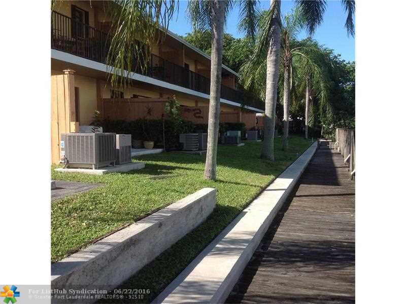 1401 NE 53rd St 206, Fort Lauderdale, FL 33334