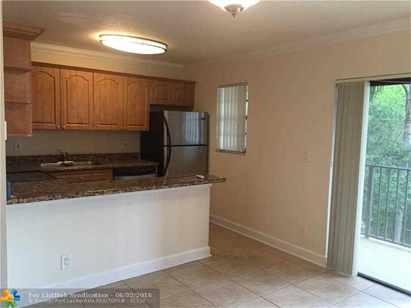 1401 NE 53rd St 206, Fort Lauderdale, FL 33334