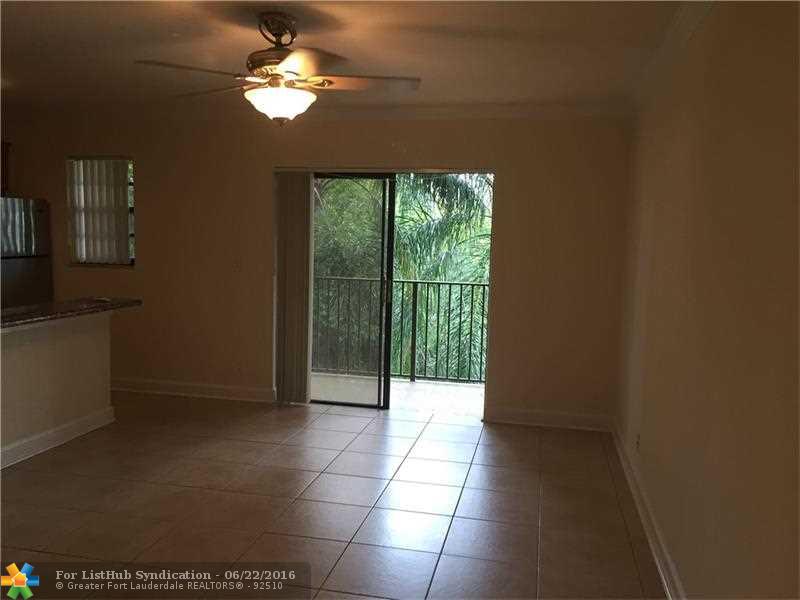 1401 NE 53rd St 206, Fort Lauderdale, FL 33334