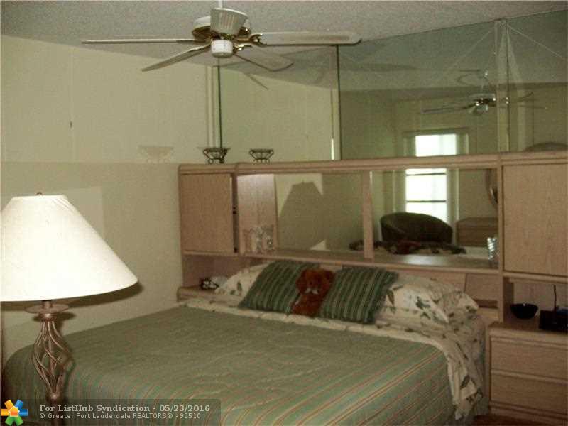 2970 NE 16th Ave 210, Oakland Park, FL 33334