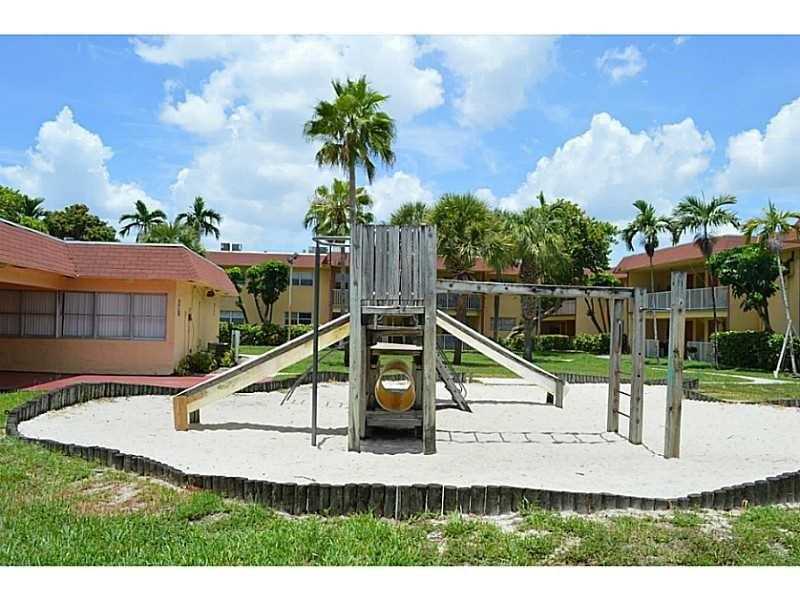 850 East Commercial Blvd, Oakland Park, FL 33334
