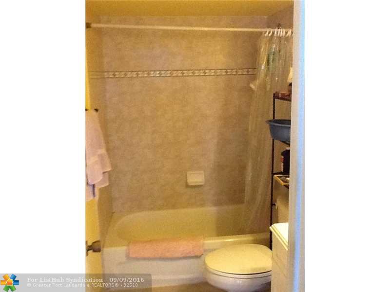 5911 NE 14th Ln 504S, Fort Lauderdale, FL 33334