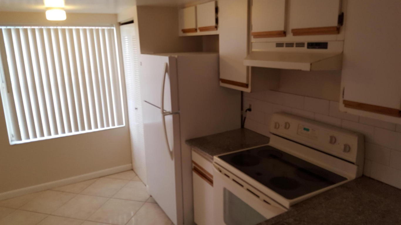 4084 NW 90th Avenue, Sunrise, FL 33351