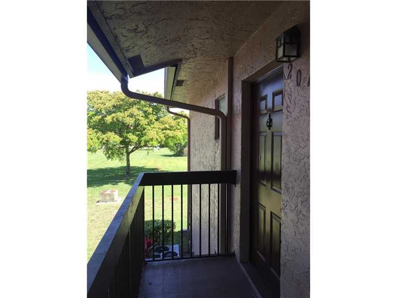 10054 Winding Lake Rd 204, Sunrise, FL 33351