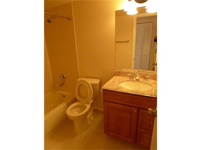 10003Winding Lake Rd, Sunrise, FL 33351