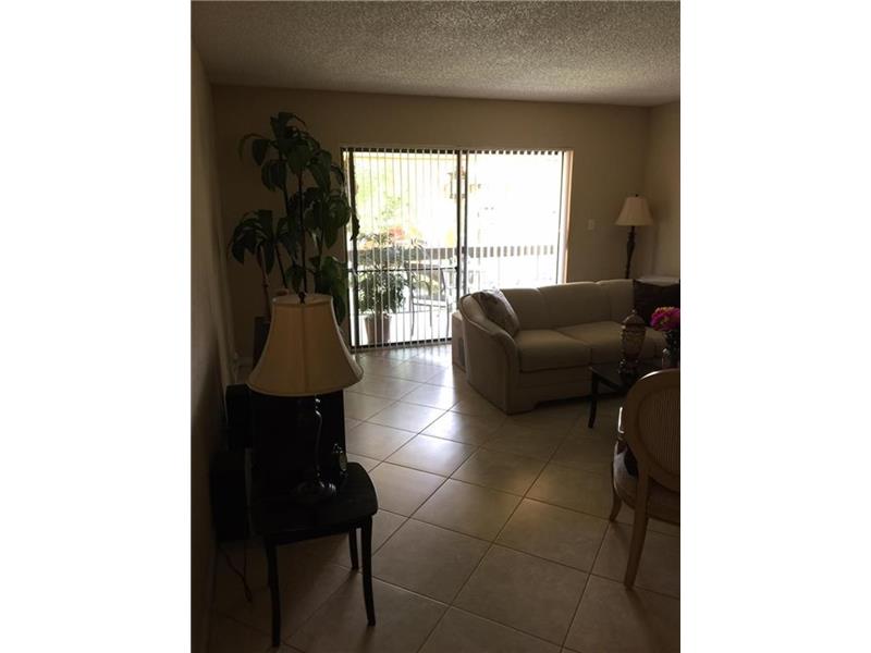 4019 N University Dr, Sunrise, FL 33351