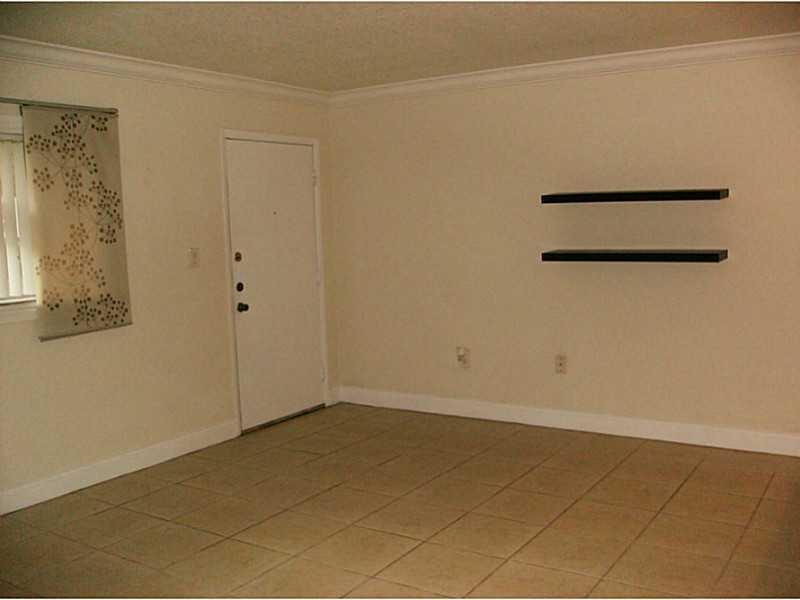 7613 NW 42 PL 112, Sunrise, FL 33351