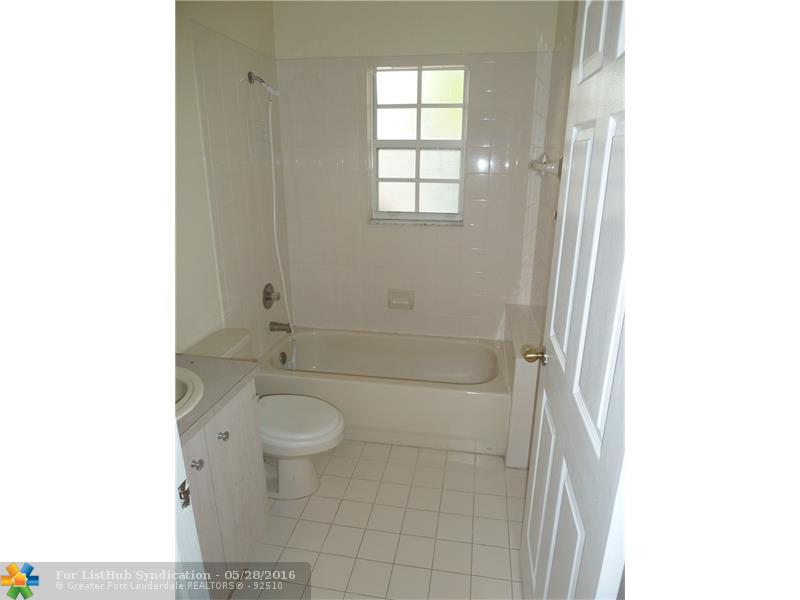 8960 NW 53RD CT, Sunrise, FL 33351