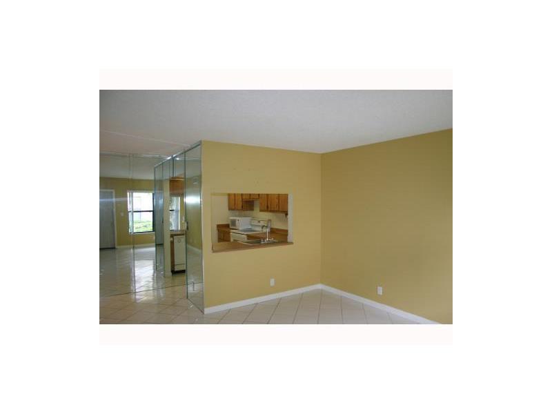10041Winding Lake Rd, Sunrise, FL 33351