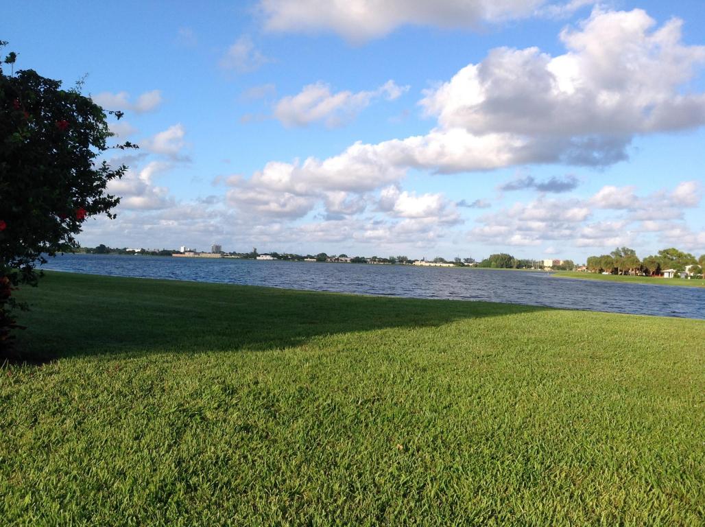 1800 Embassy Drive, West Palm Beach, FL 33401