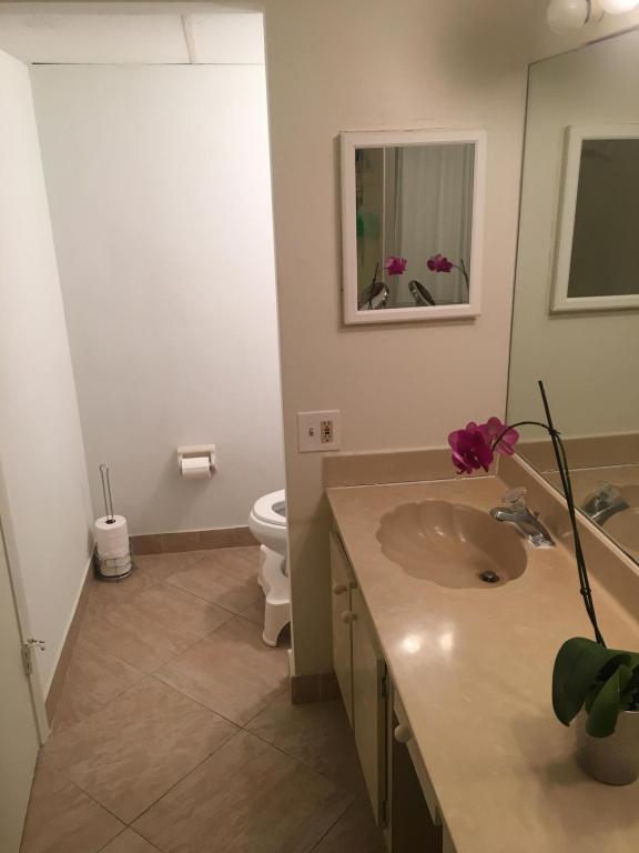 616 Executive Center Drive, West Palm Beach, FL 33401