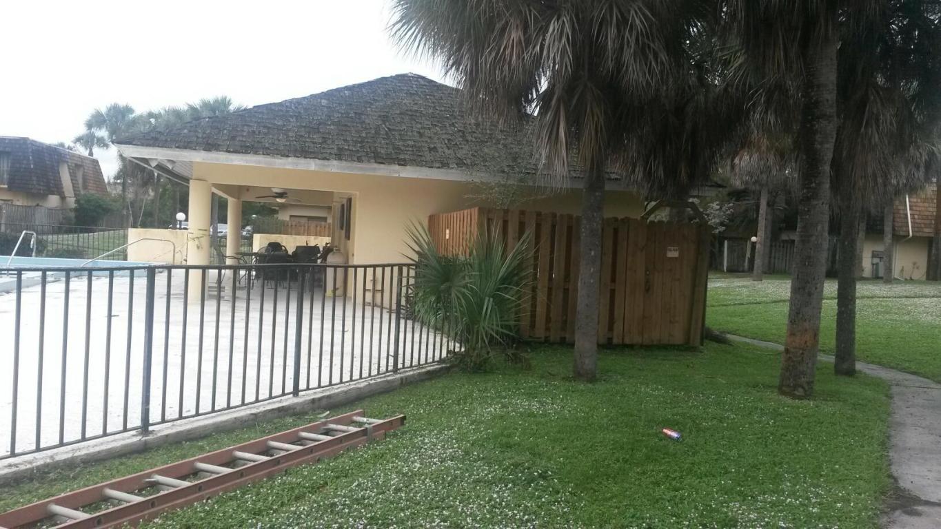 1851 N Congress Avenue, West Palm Beach, FL 33401