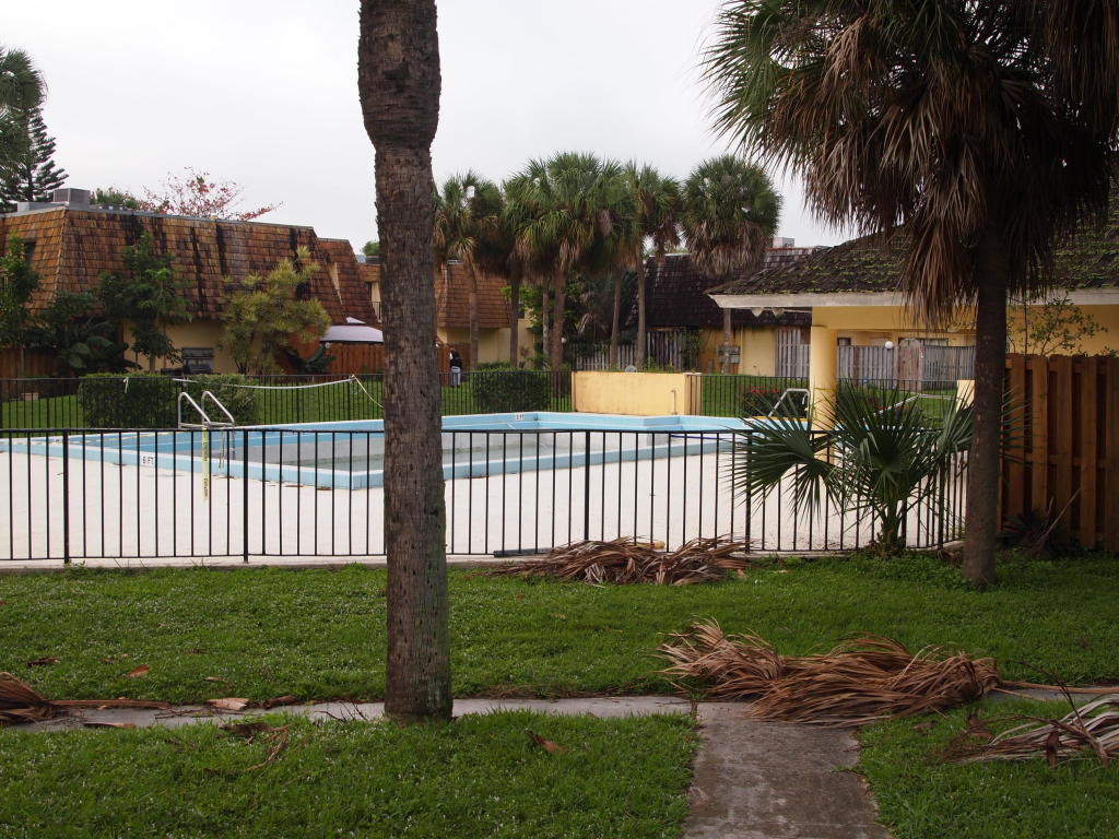 1851 N Congress Avenue, West Palm Beach, FL 33401