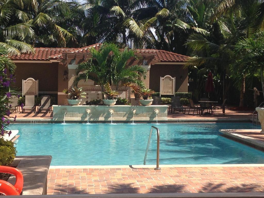 616 Clearwater Park Road, West Palm Beach, FL 33401