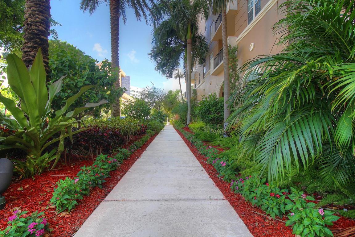 616 Clearwater Park Road, West Palm Beach, FL 33401