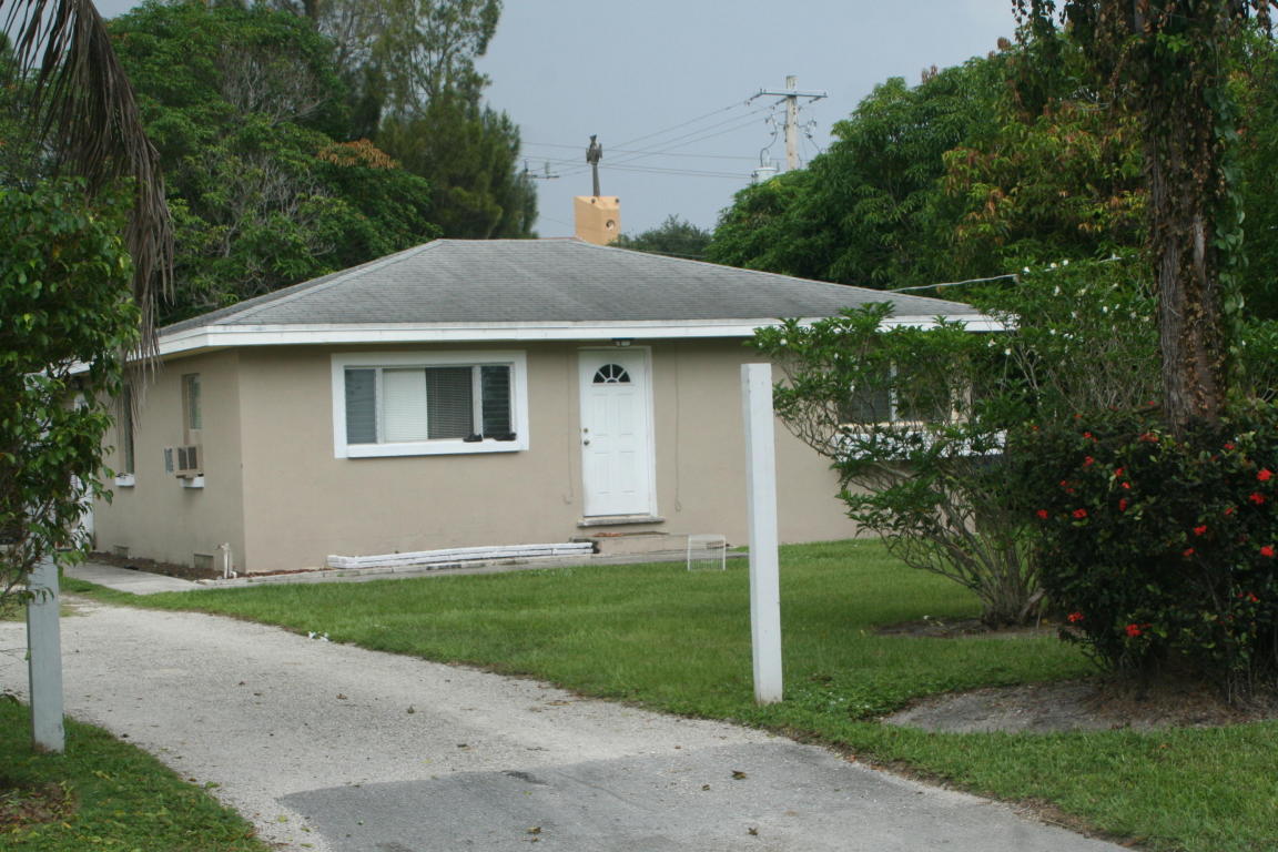 4551 Perth Road, West Palm Beach, FL 33403