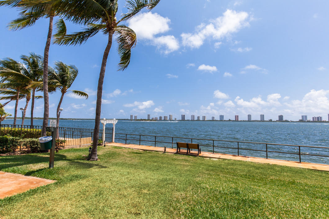 1030 Lake Shore Drive, Lake Park, FL 33403