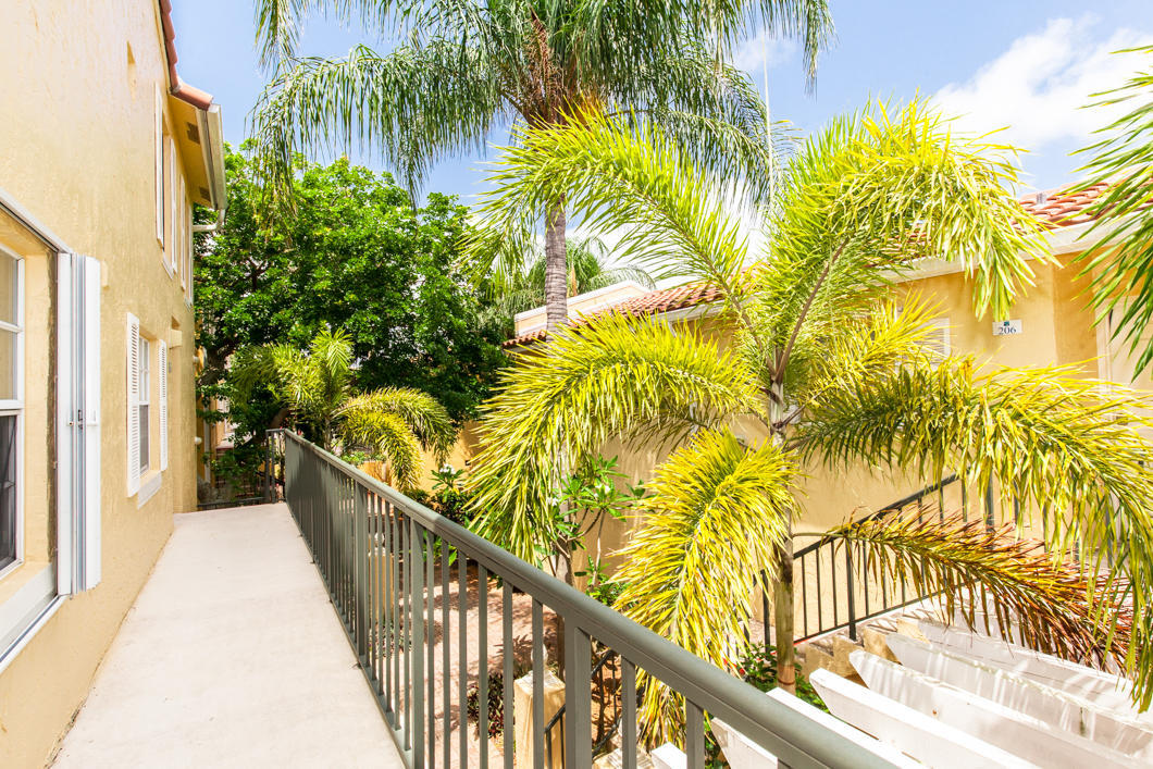 1030 Lake Shore Drive, Lake Park, FL 33403