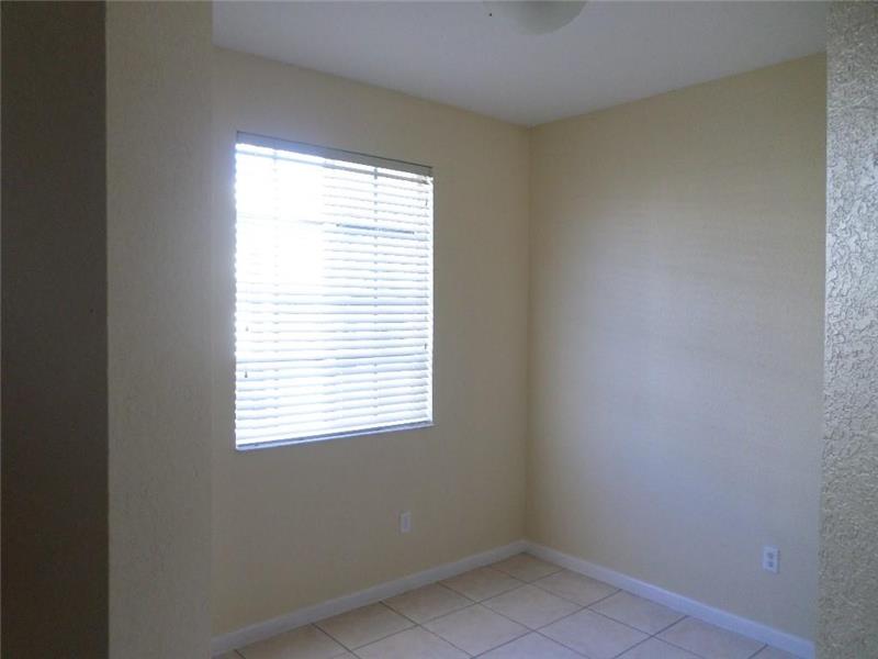 2023Nassau Dr, Riviera Beach, FL 33404