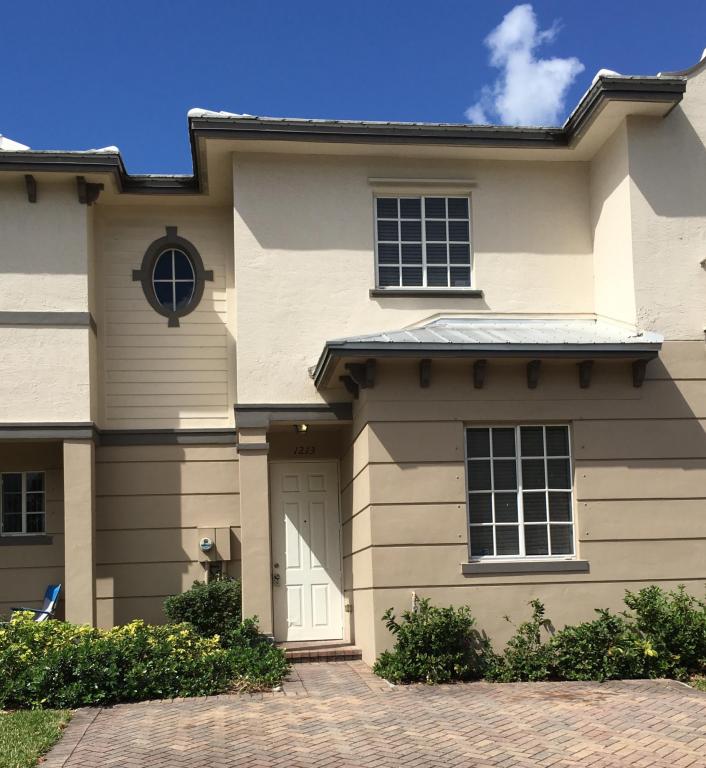 1213 Abaco Lane, Riviera Beach, FL 33404