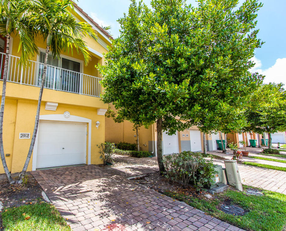 2912 Carvelle Drive, Riviera Beach, FL 33404