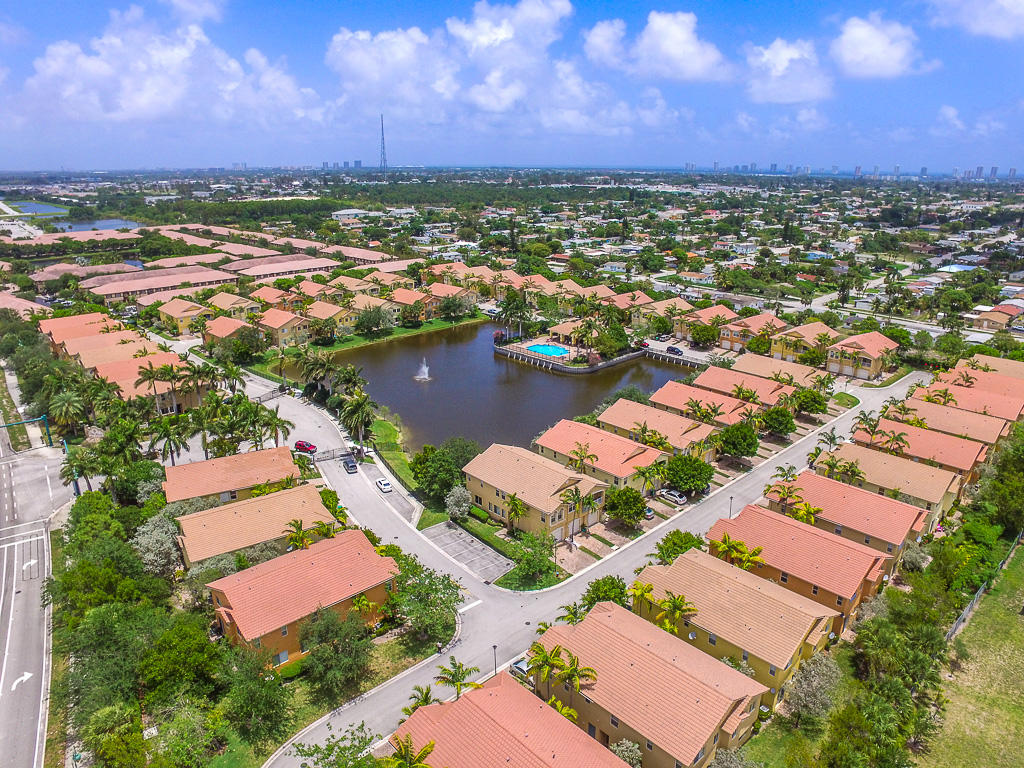2912 Carvelle Drive, Riviera Beach, FL 33404