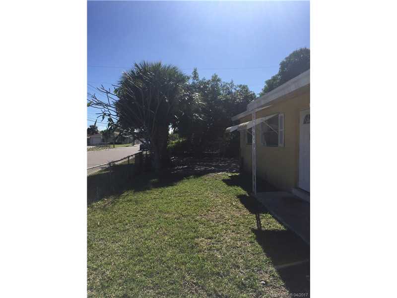 1101 West 32nd St, Riviera Beach, FL 33404