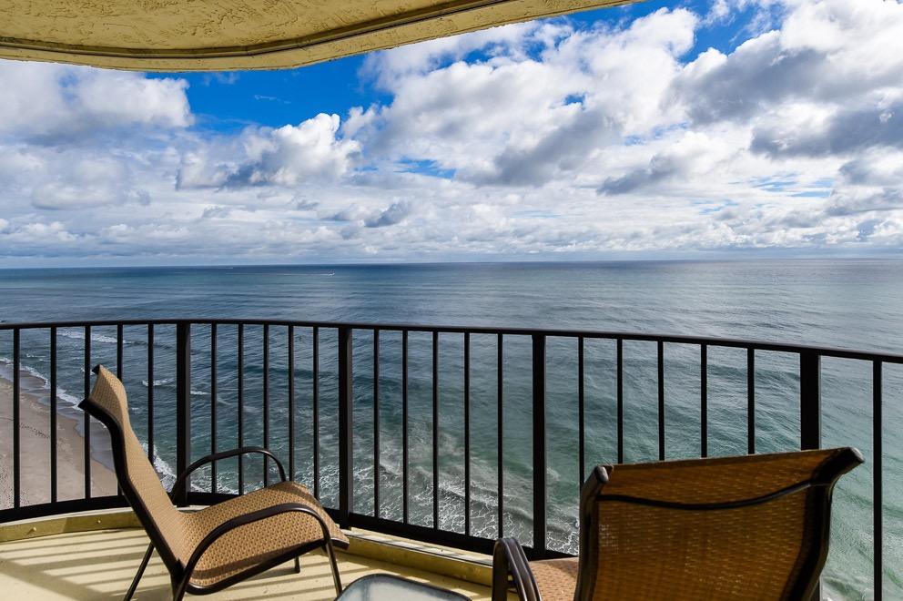 5420 N Ocean Drive, Singer Island, FL 33404