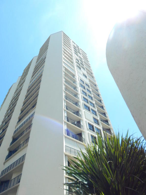 5420 N Ocean Drive, Singer Island, FL 33404