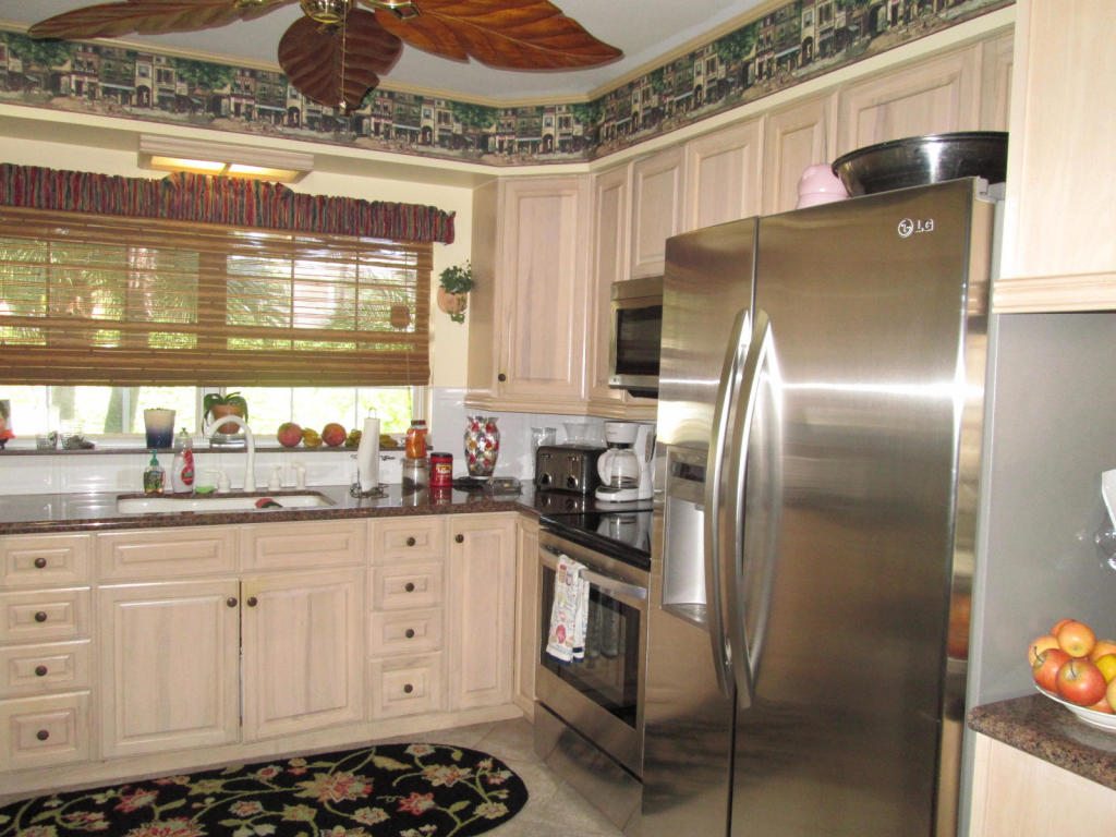 1171 N N Surf Road N, Singer Island, FL 33404