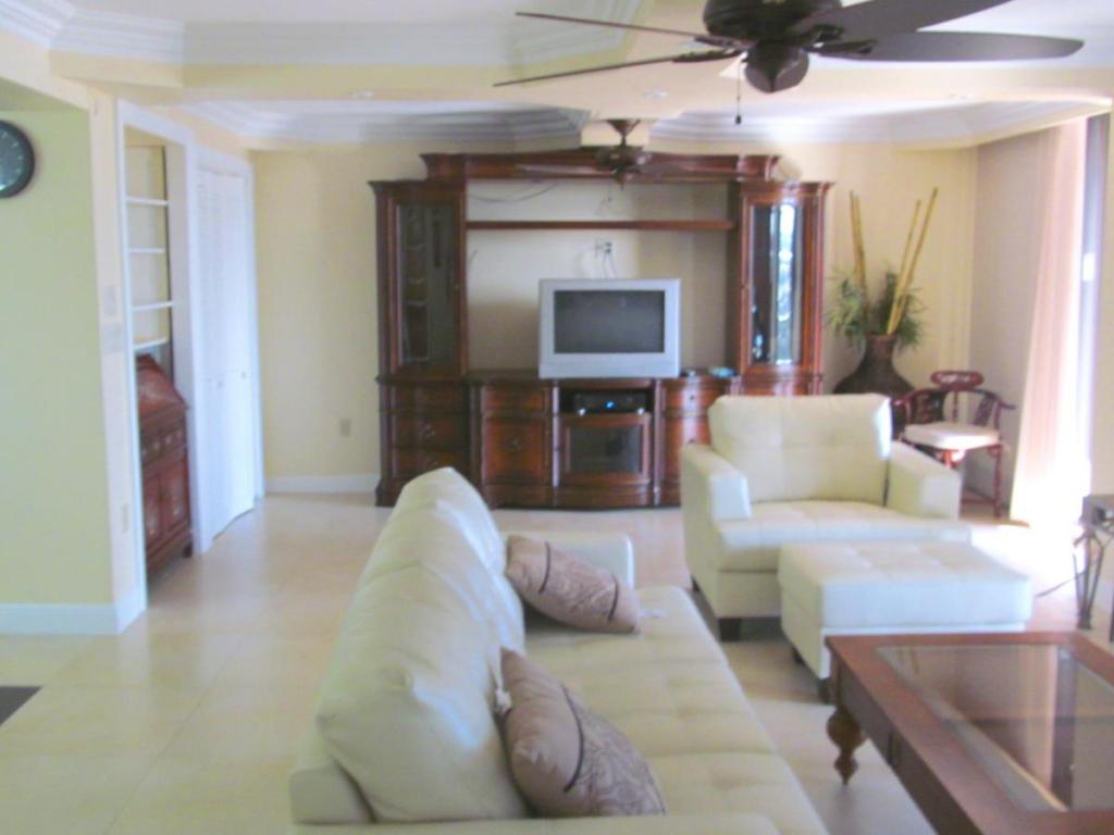 4200 N Ocean Drive, Singer Island, FL 33404