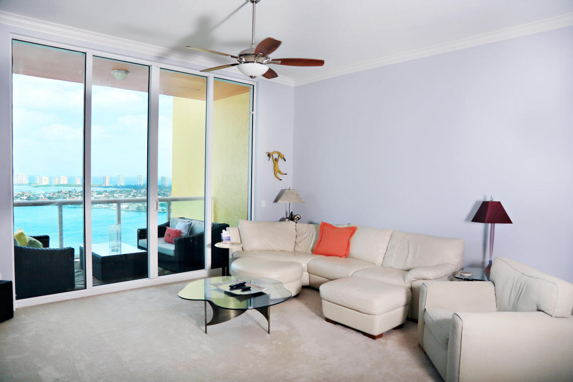 2650 Lake Shore Drive, Riviera Beach, FL 33404