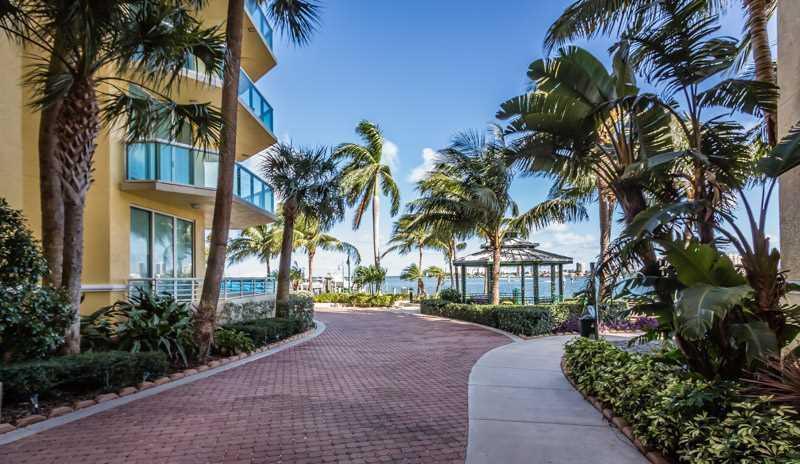 2650 Lake Shore Drive, Riviera Beach, FL 33404