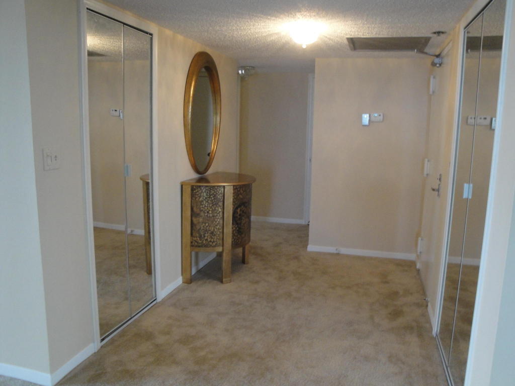 4200 N Ocean Drive, Riviera Beach, FL 33404