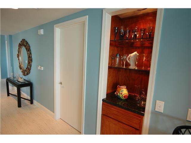 2640 Lake Shore Drive, Riviera Beach, FL 33404