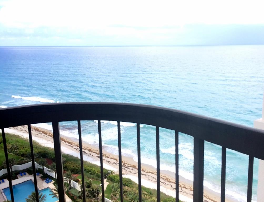 5380 N Ocean Drive, Singer Island, FL 33404