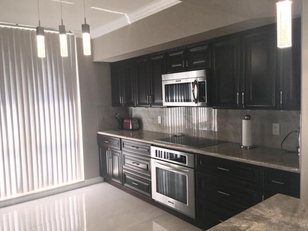 5380 N Ocean Drive, Singer Island, FL 33404