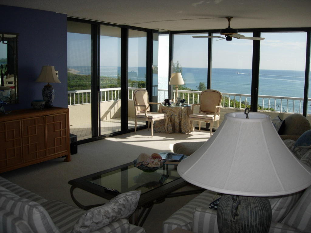 5550 N Ocean Drive, Singer Island, FL 33404