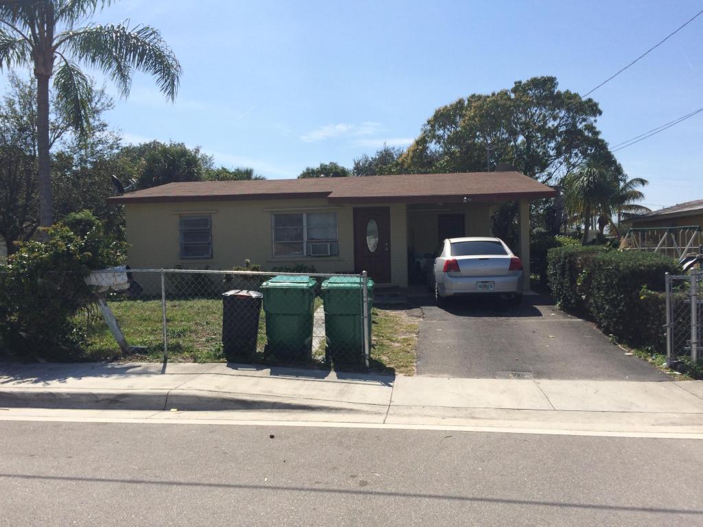 1469 W 36th St. Street, Riviera Beach, FL 33404