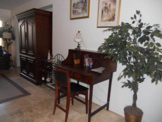 33 S Ocean Avenue, Palm Beach Shores, FL 33404