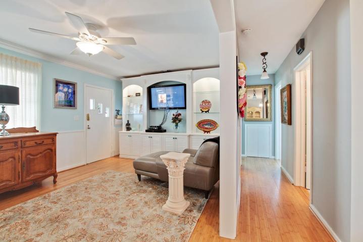 346 Churchill Road, West Palm Beach, FL 33405