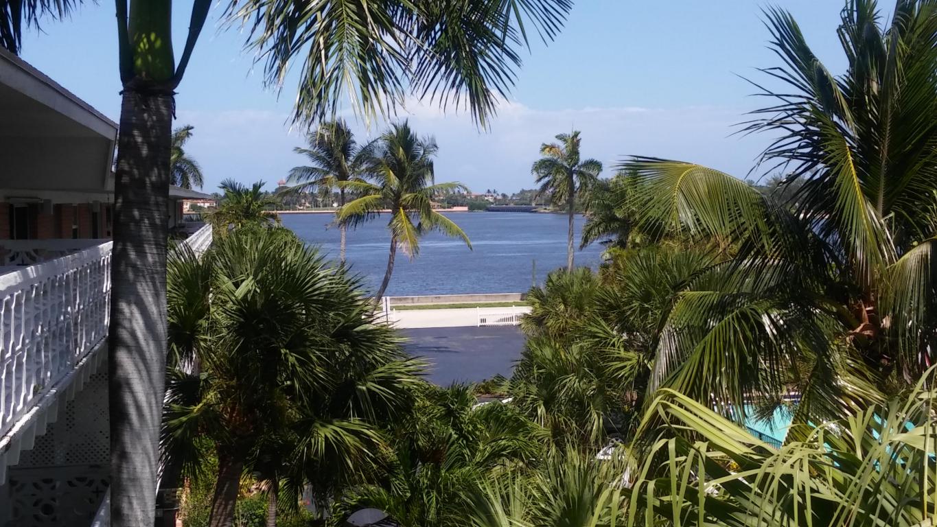 3705 S Flagler Drive, West Palm Beach, FL 33405