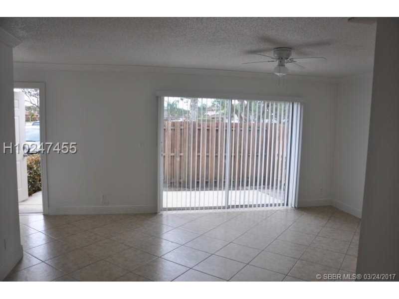1401 West CYPRESS WY, Palm Springs, FL 33406
