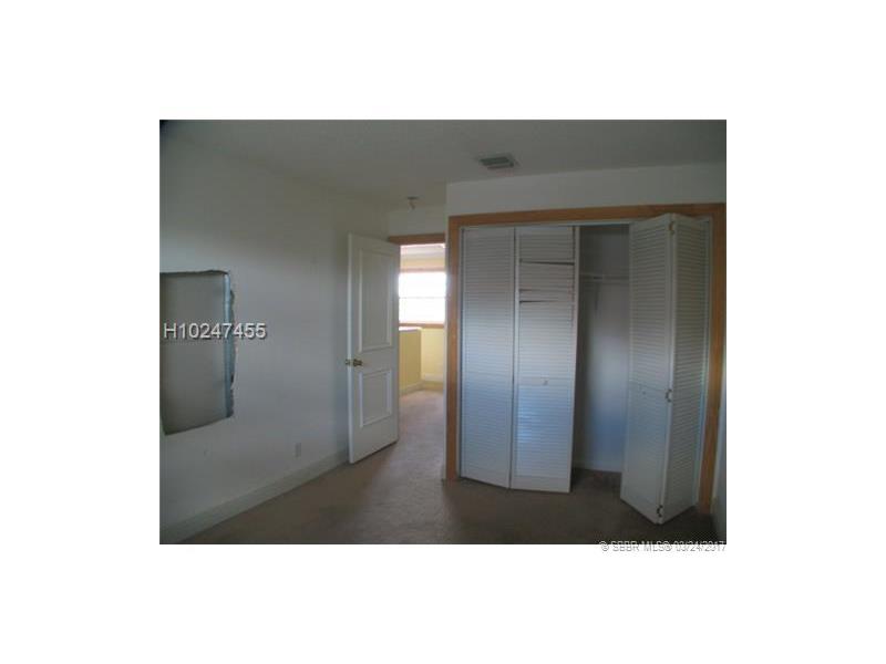 1401 West CYPRESS WY, Palm Springs, FL 33406