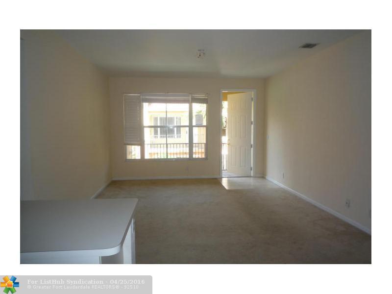 3553 Forest Hill Blvd 46, Palm Springs, FL 33406