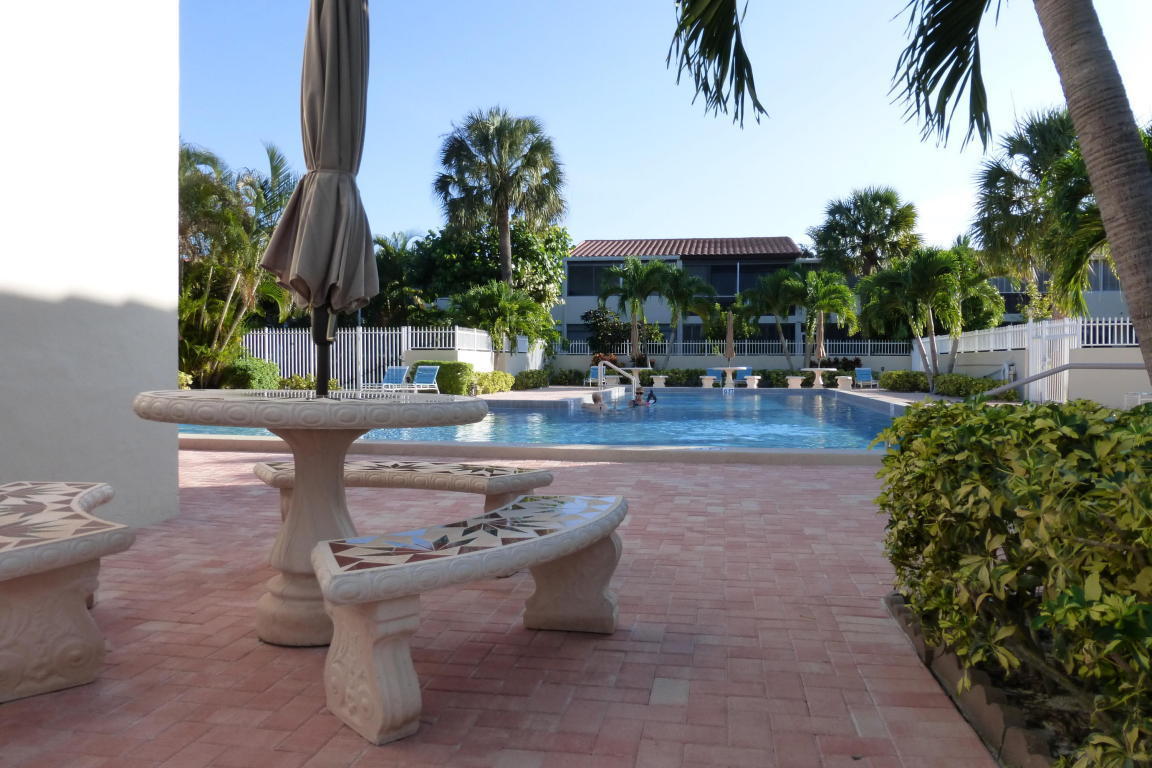 2580 Boundbrook Boulevard 201, West Palm Beach, FL 33406