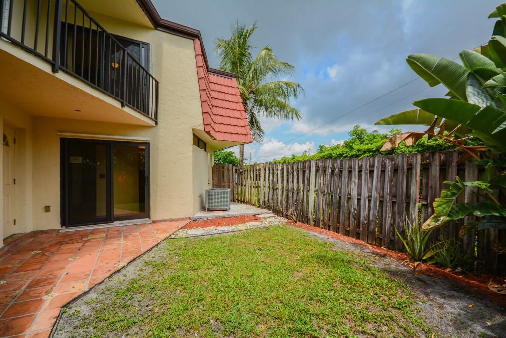 3944 Victoria Drive, West Palm Beach, FL 33406