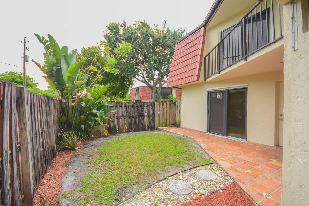 3944 Victoria Drive, West Palm Beach, FL 33406